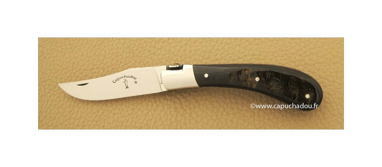 "Le Capuchadou-Guilloché" 10 cm hand made knife, buffalo bark horn