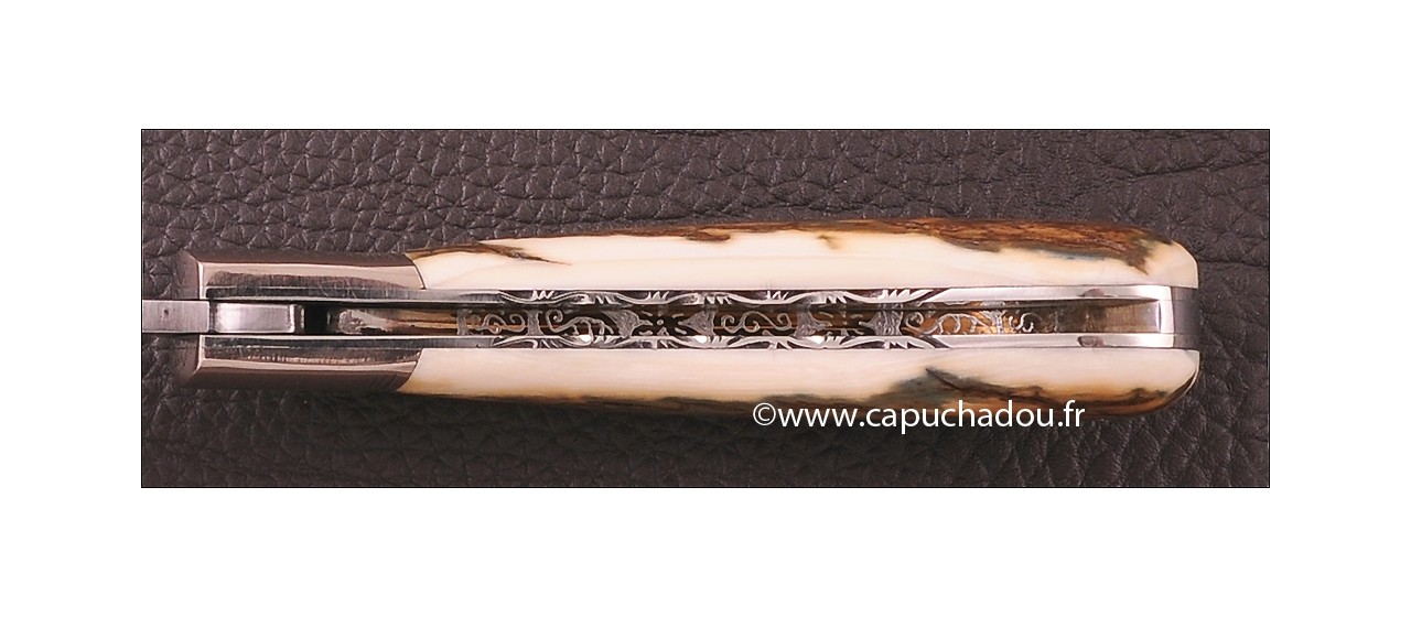Le Capuchadou 10 cm, ivoire de Mammouth fossile, Damas torsadé, Guillochage fin