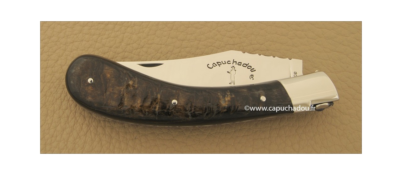 "Le Capuchadou-Guilloché" 12 cm hand made knife, buffalo bark