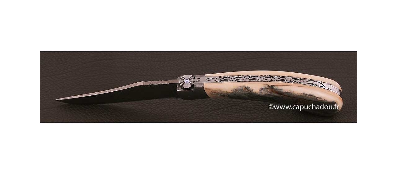 "Le Capuchadou-Guilloché" 12 cm hand made knife, blue mammoth & Damascus, delicate filework