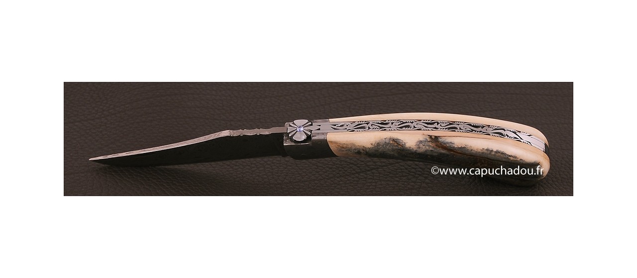 Le Capuchadou 12 cm, ivoire de Mammouth fossile bleu, Damas "Rose", Guillochage fin
