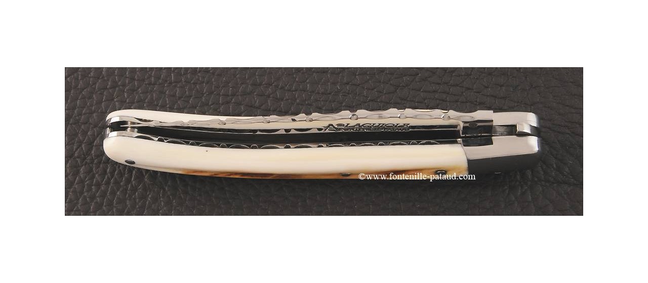 Couteau laguiole le Pocket guilloché en ivoire de phacochère