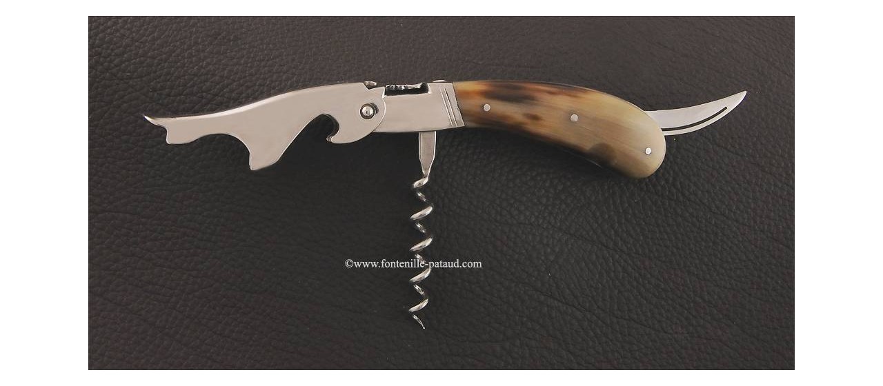 Laguiole Magnum corkscrew cow horn tip