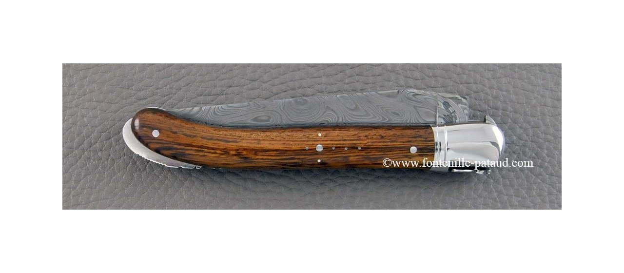 Couteau laguiole de fabrication artisanale, damas et manche en bois de fer