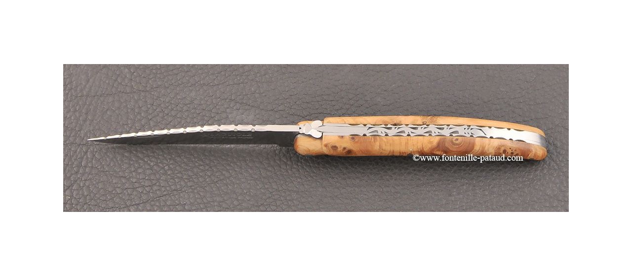 Laguiole Knife Traditional 11 cm Guilloche Range full juniper