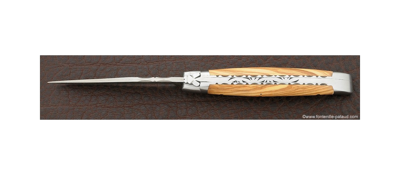 Laguiole Knife Traditional 11 cm Damascus Range Olivewood