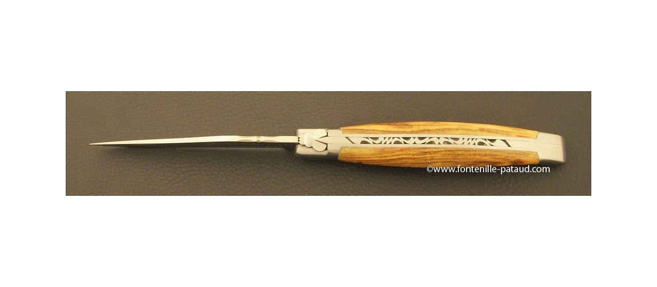 Laguiole knife, pistaccio wood handle from south of France