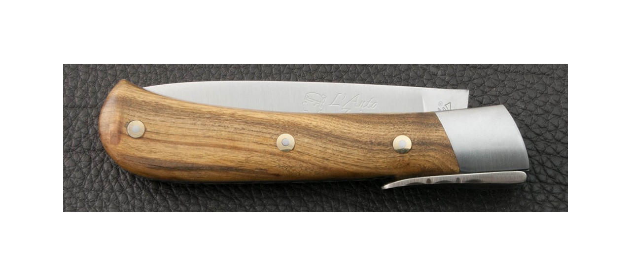 Couteau en pistachier de Corse