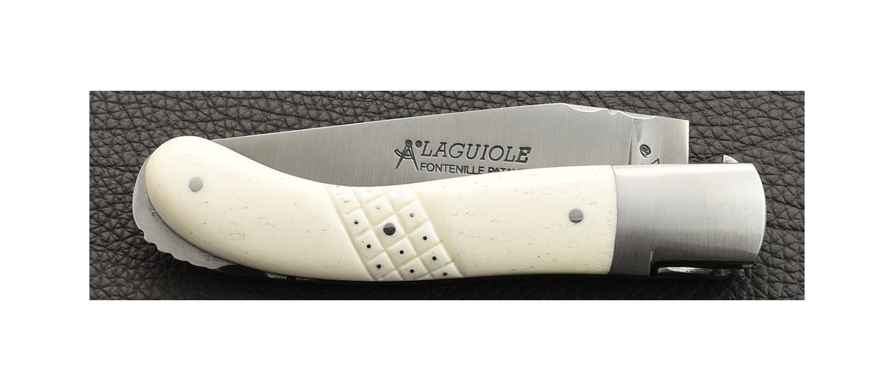 Couteau Laguiole sport manche sculpté