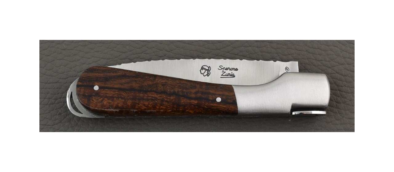 Couteau corse de qualité avec manche en bois de fer
