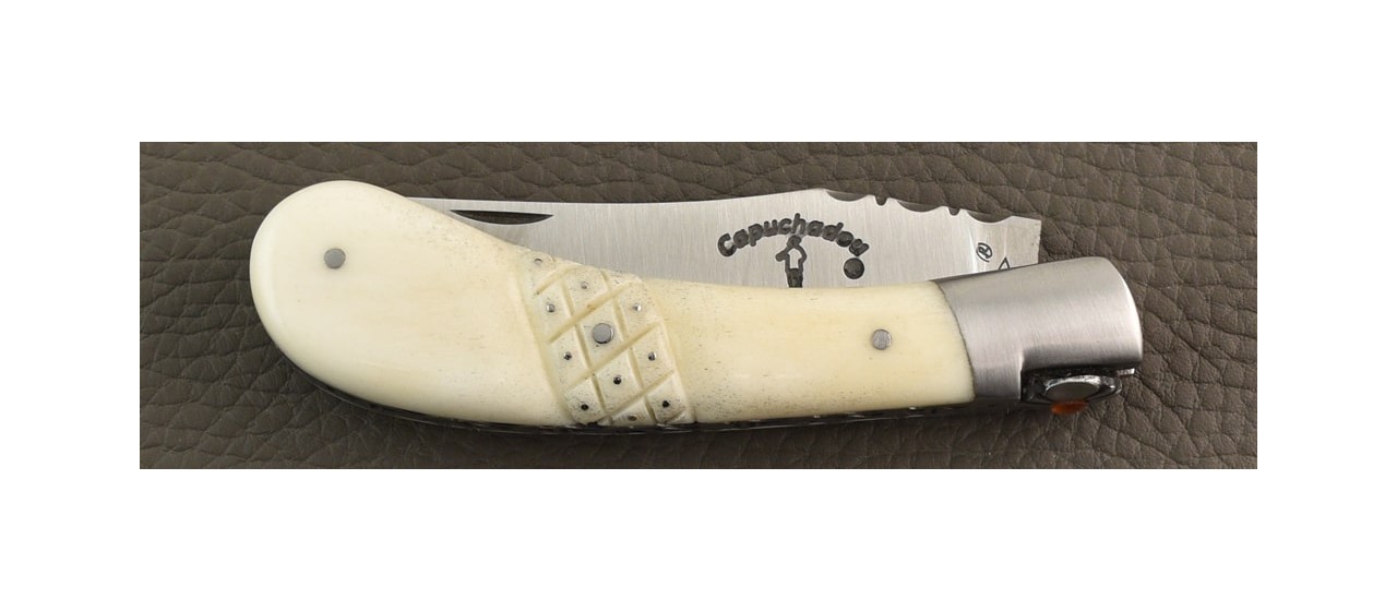 Capuchadou® 10 cm "Guilloché" Aiguille, Os véritable