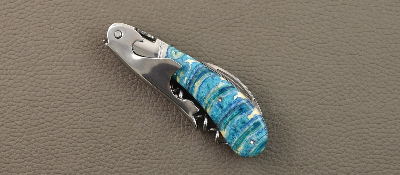 Laguiole Magnum Guilloché Turquoise Molar tooth of mammoth