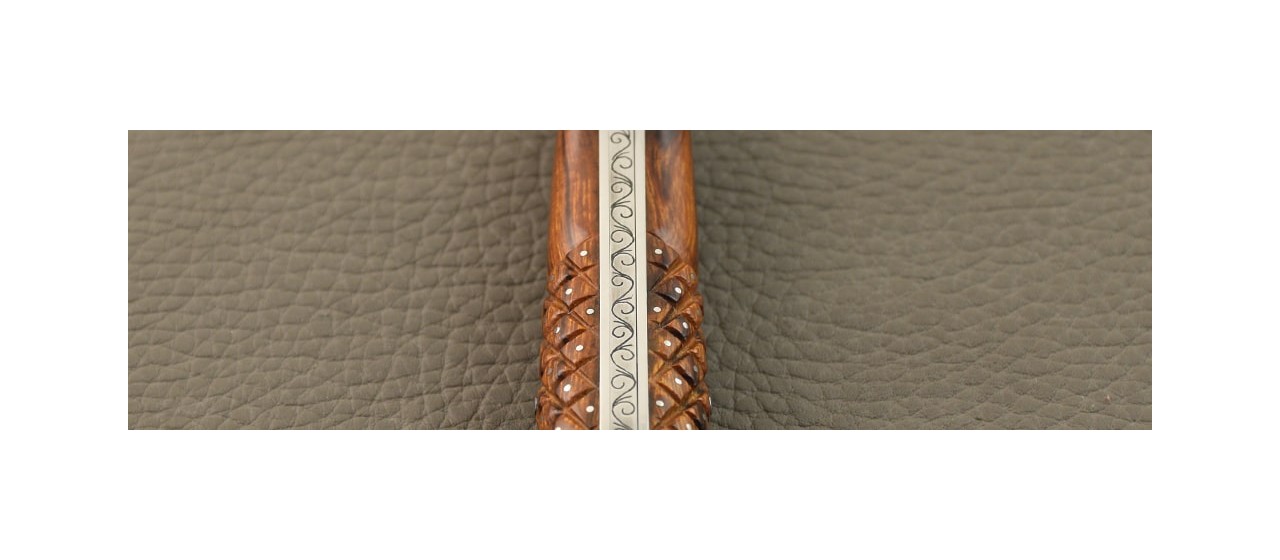 Laguiole knife 12cm Damascus "Needles" ironwood & engraving