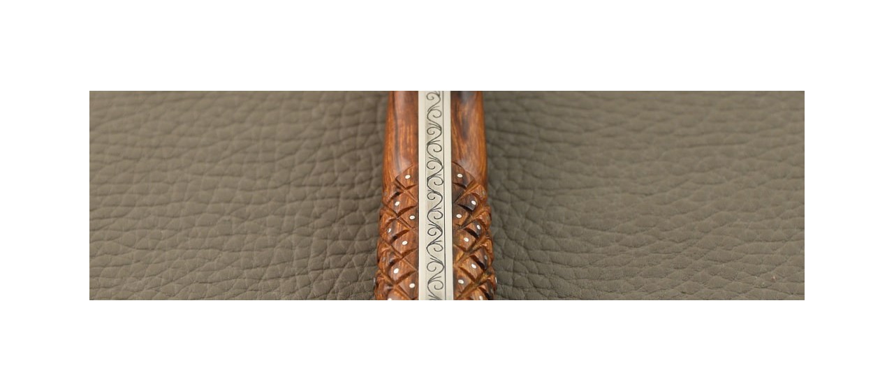 Laguiole knife 12cm Damascus "Needles" ironwood & engraving