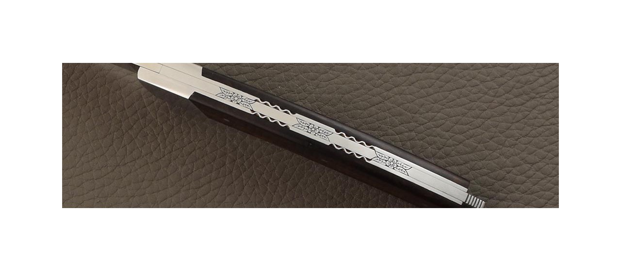 Le Thiers® Nature folding knife Ironwood & engraving