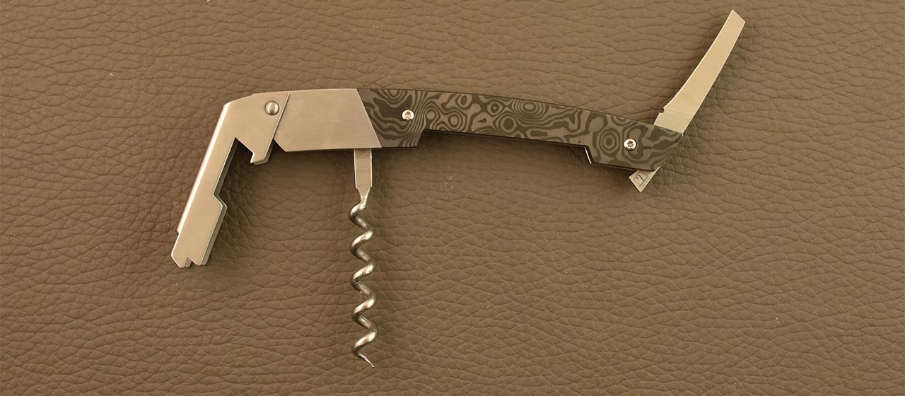 Couteau de sommelier en Fat Carbon Damas fabriqué par Fontenille Pataud à Thiers - France