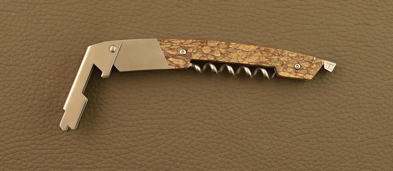 Guava tree sommelier knife made by Fontenille Pataud in Thiers - France
