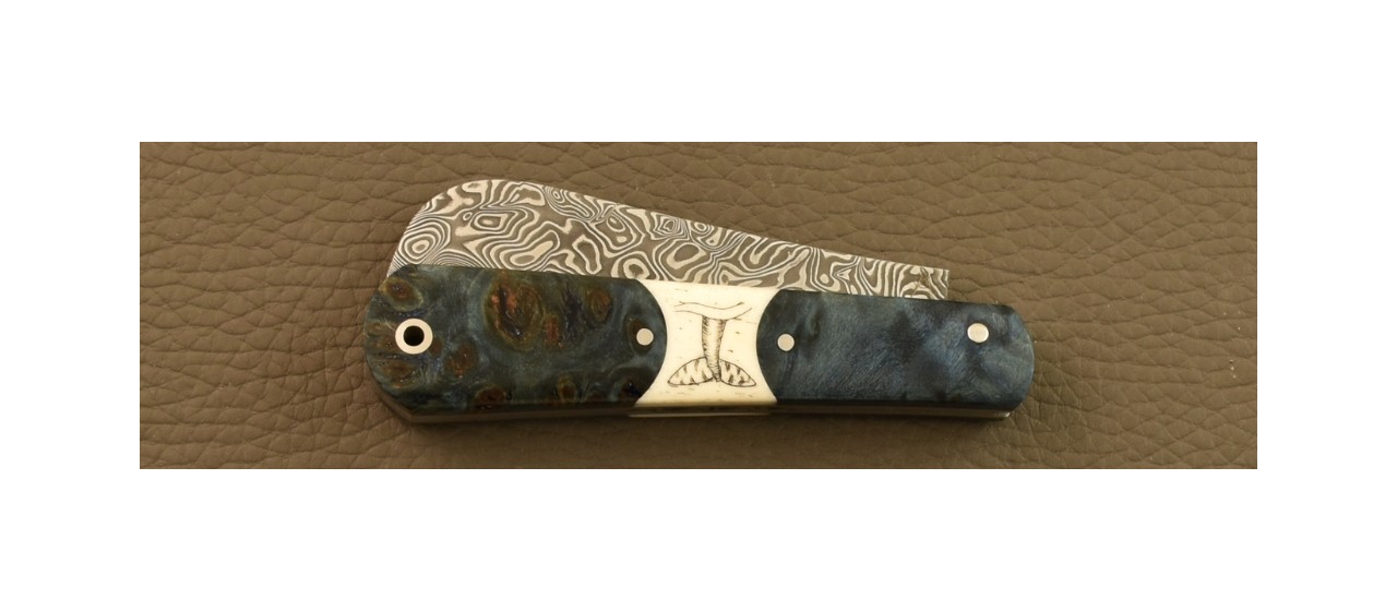 Couteau London 9 cm Damas Loupe de peuplier bleue et Scrimshaw Baleine