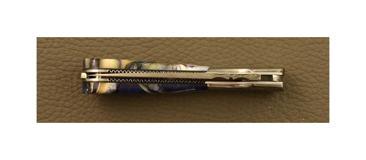 Couteau Pialincu Corse Damas Tranche de Mammouth violette Guillochage fin