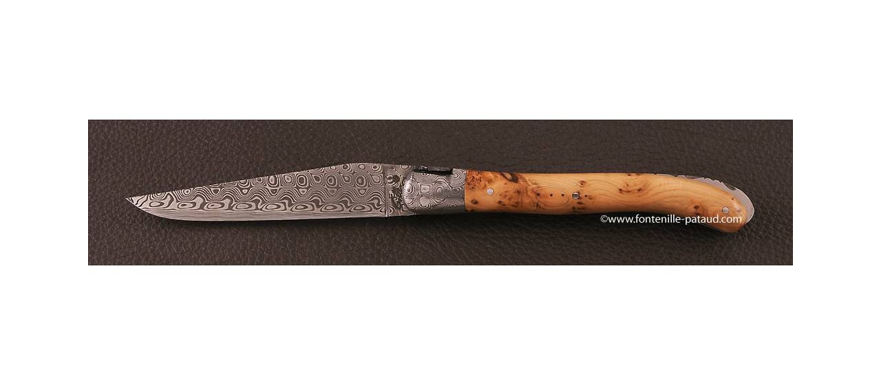 Laguiole knife and juniper fragrant wood