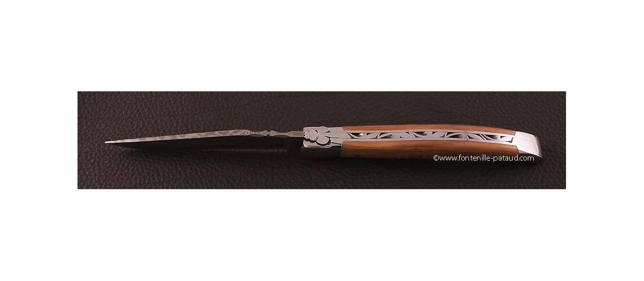 Laguiole réalisé en ivoire de mammouth fossile