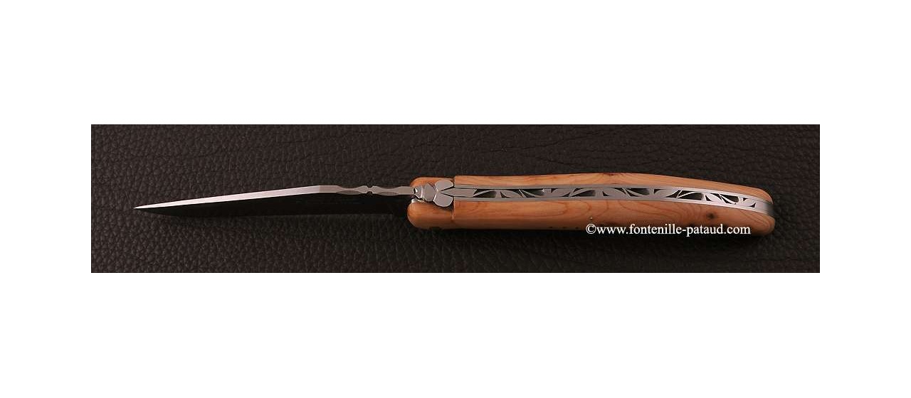 Laguiole juniper handle fragrant and spotted