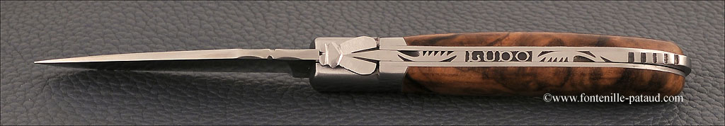 Engraving handmade folding knife